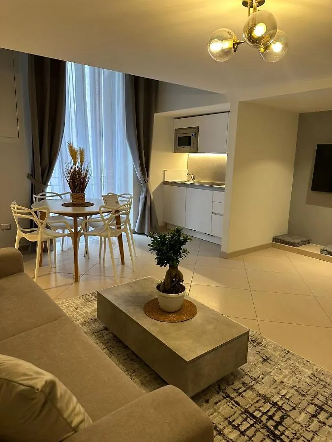 Palazzorefici Naples 0*,